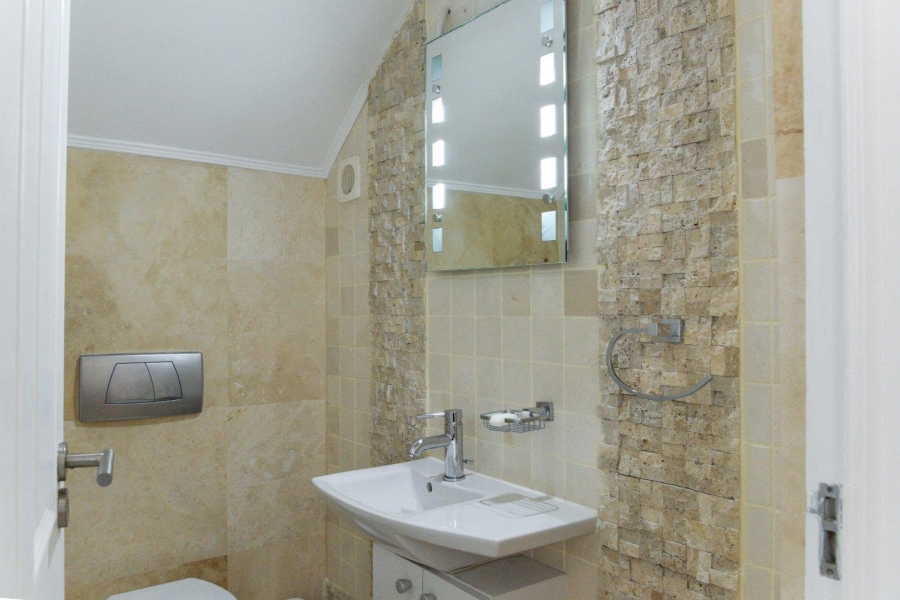To Let 3 Bedroom Property for Rent in Big Bay Western Cape